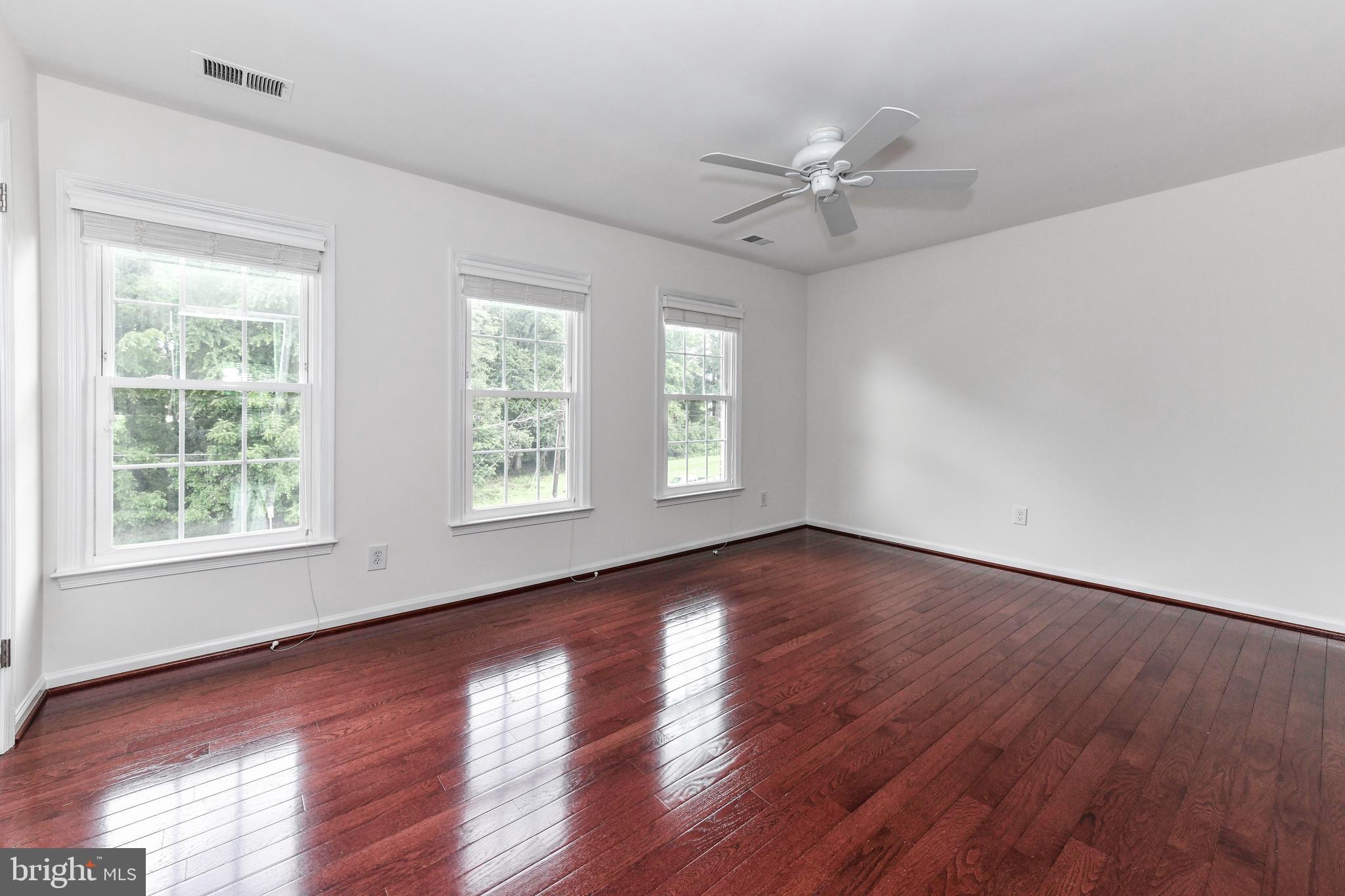 9644 Sutton Green Ct