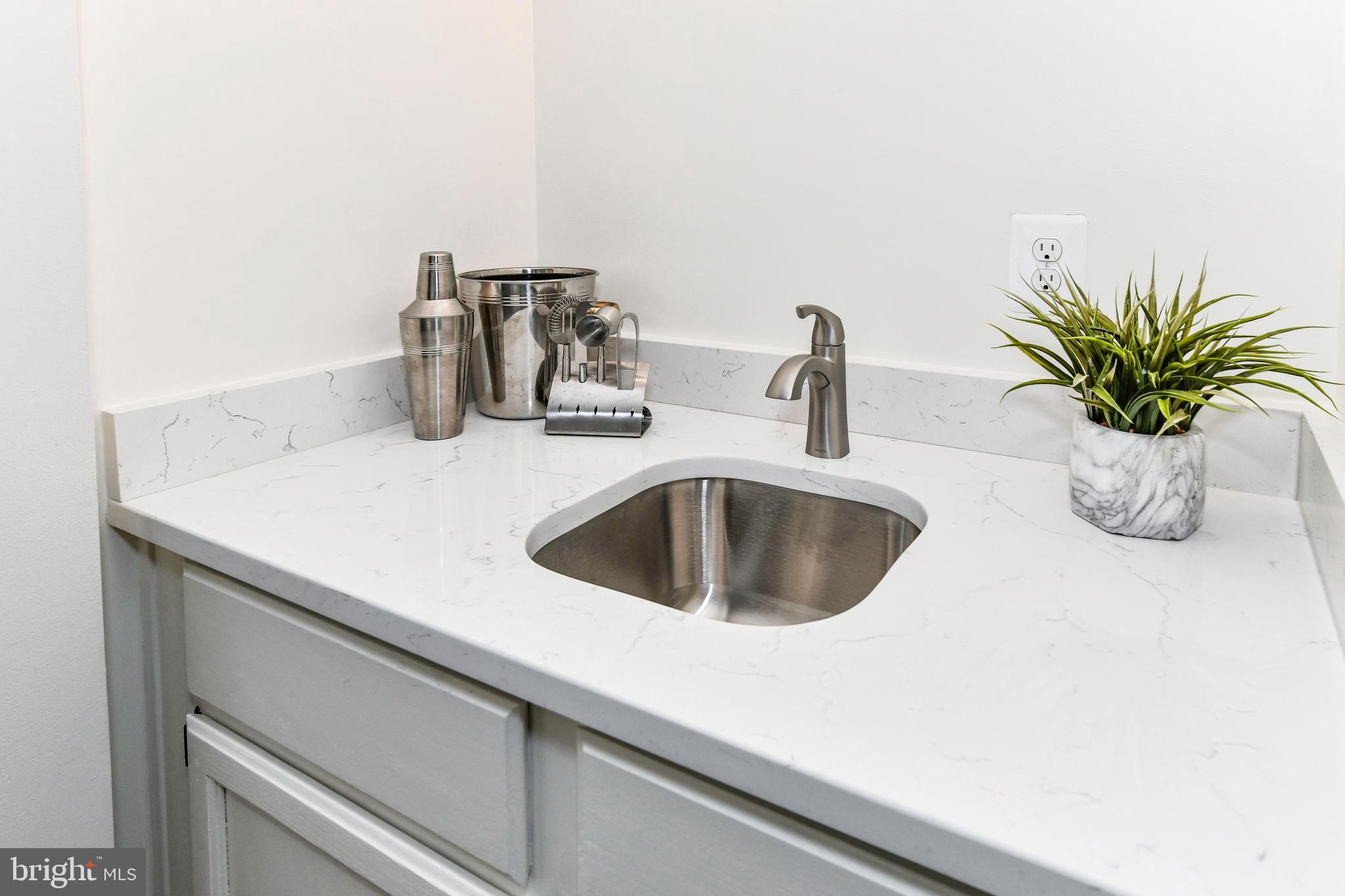 9644 Sutton Green Ct