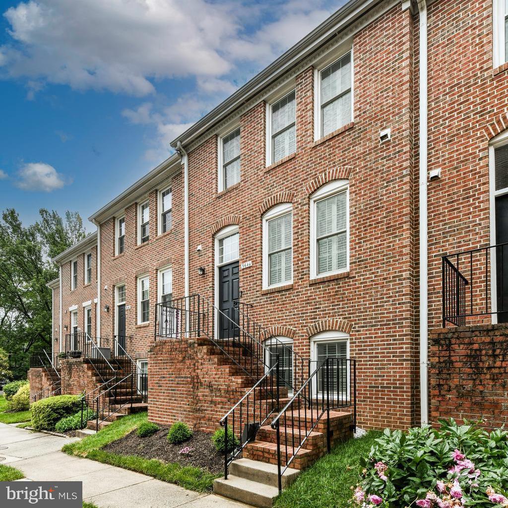 9644 Sutton Green Ct