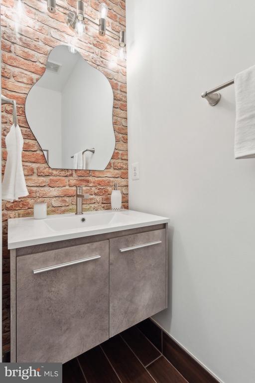 3715 Renoir Terrace