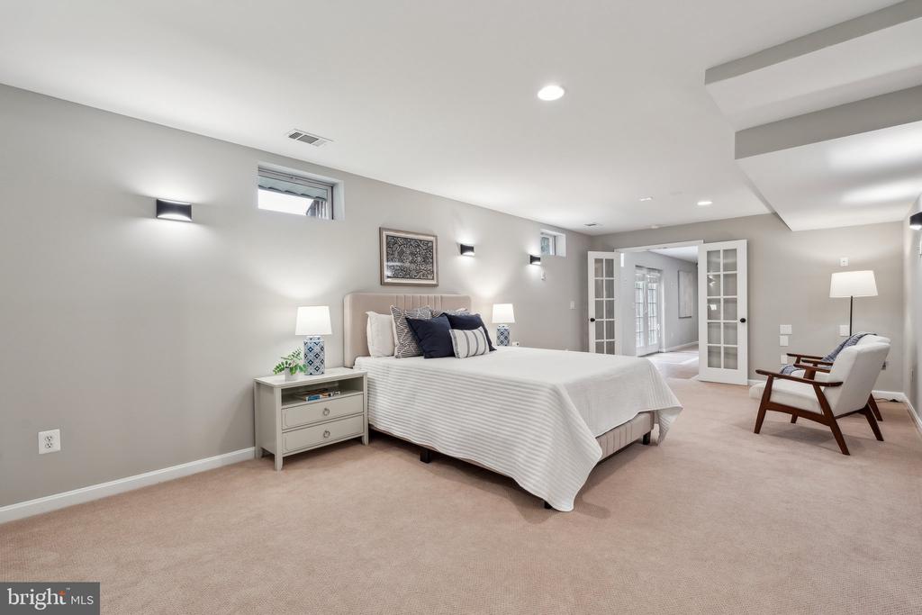 3715 Renoir Terrace