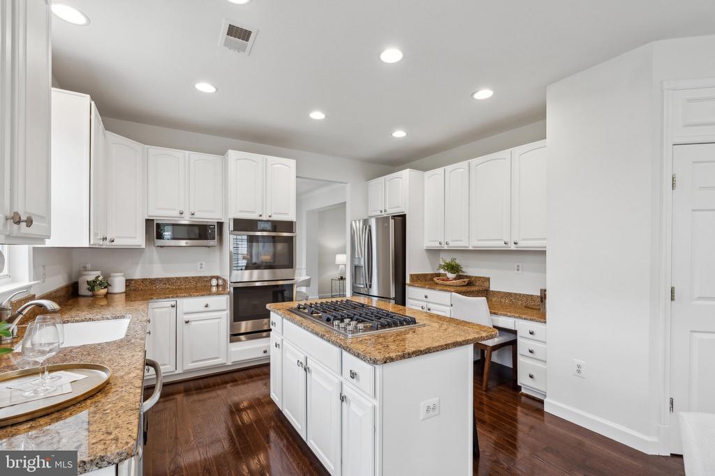 3715 Renoir Terrace
