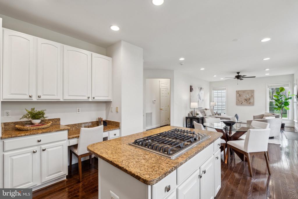 3715 Renoir Terrace