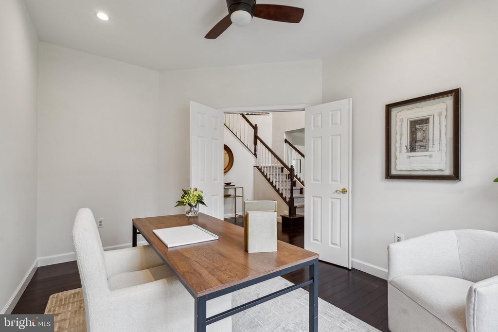 3715 Renoir Terrace