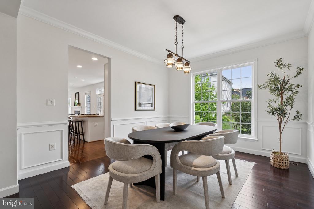 3715 Renoir Terrace