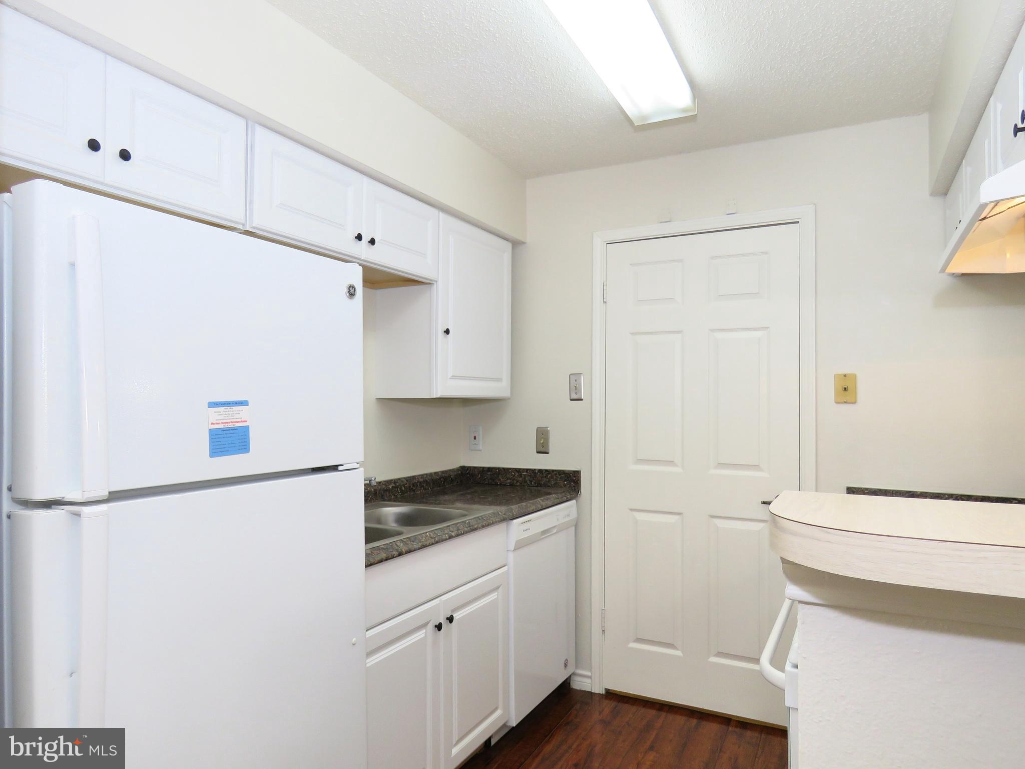 1532 Lincoln Way #203