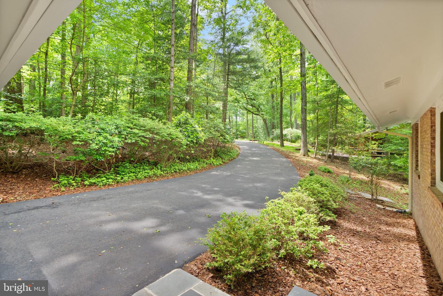 2500 Pegasus Ln