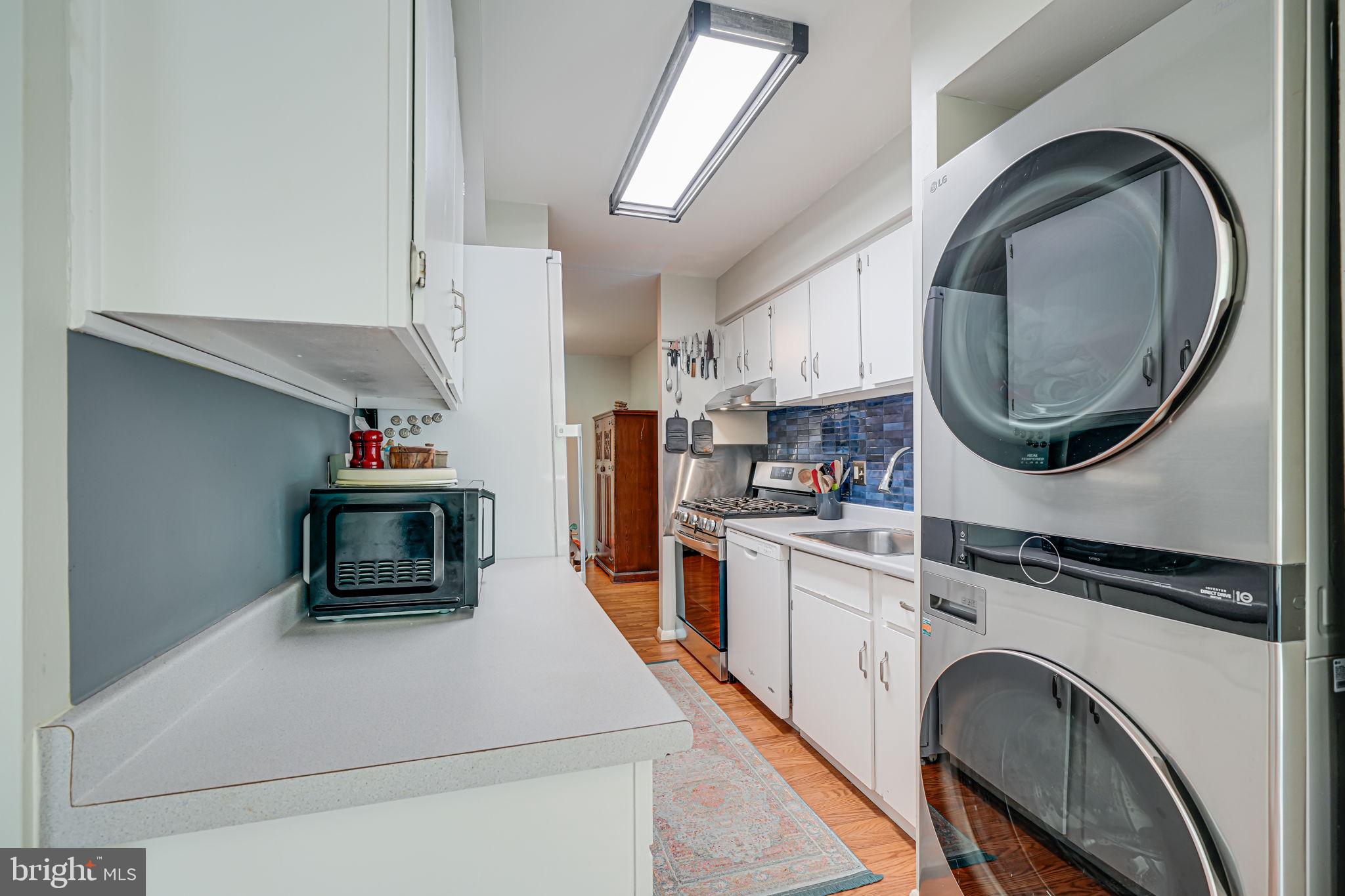 11220 Chestnut Grove Sq #222