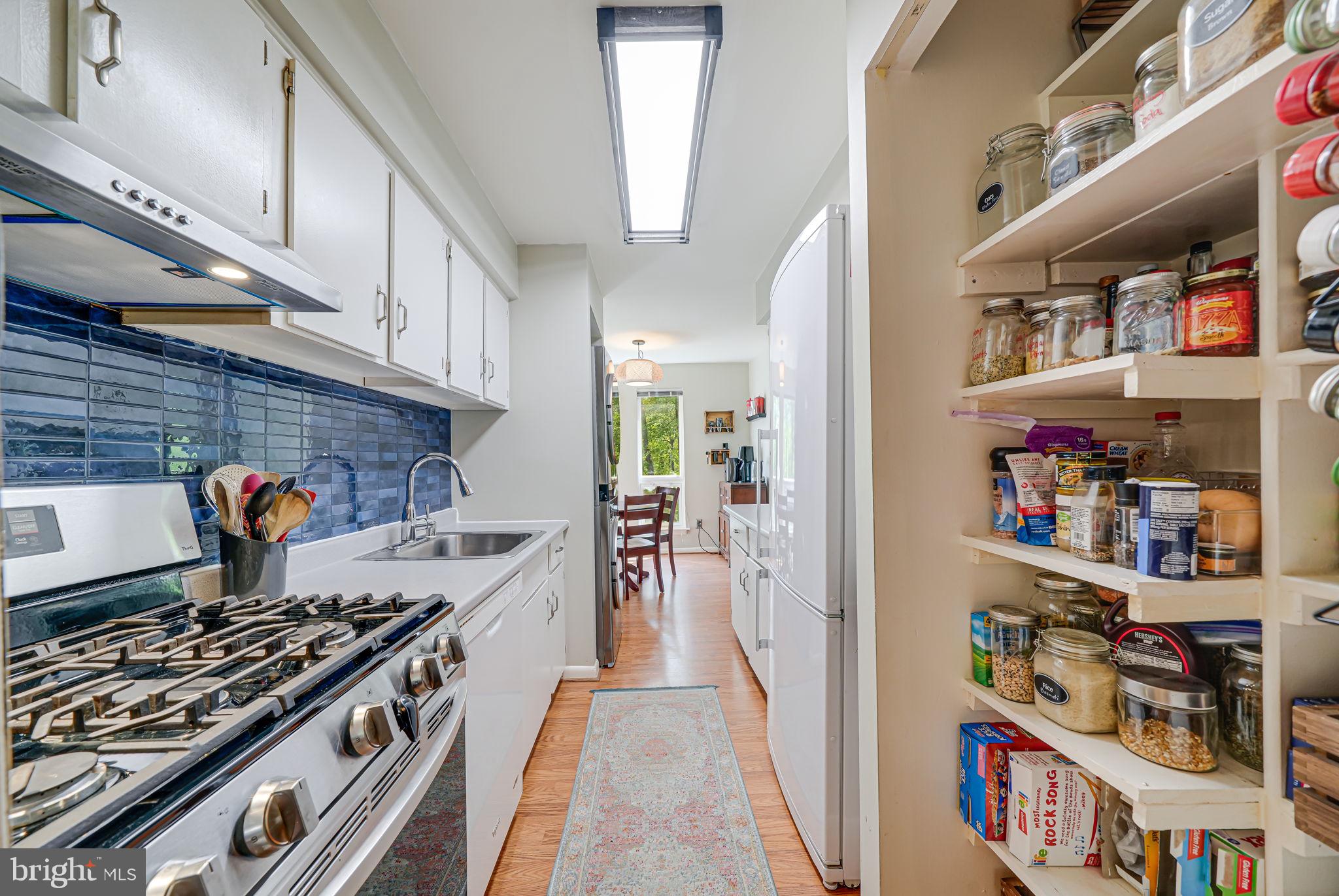 11220 Chestnut Grove Sq #222