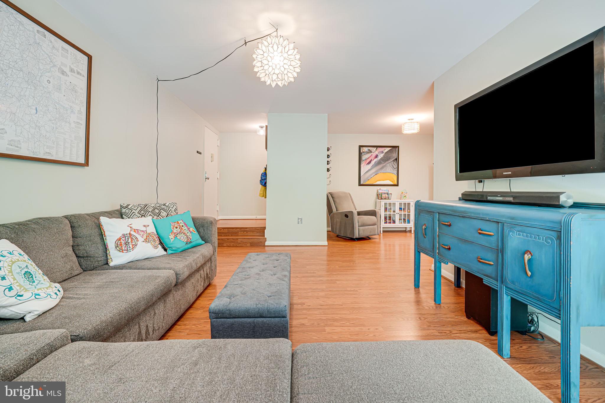 11220 Chestnut Grove Sq #222