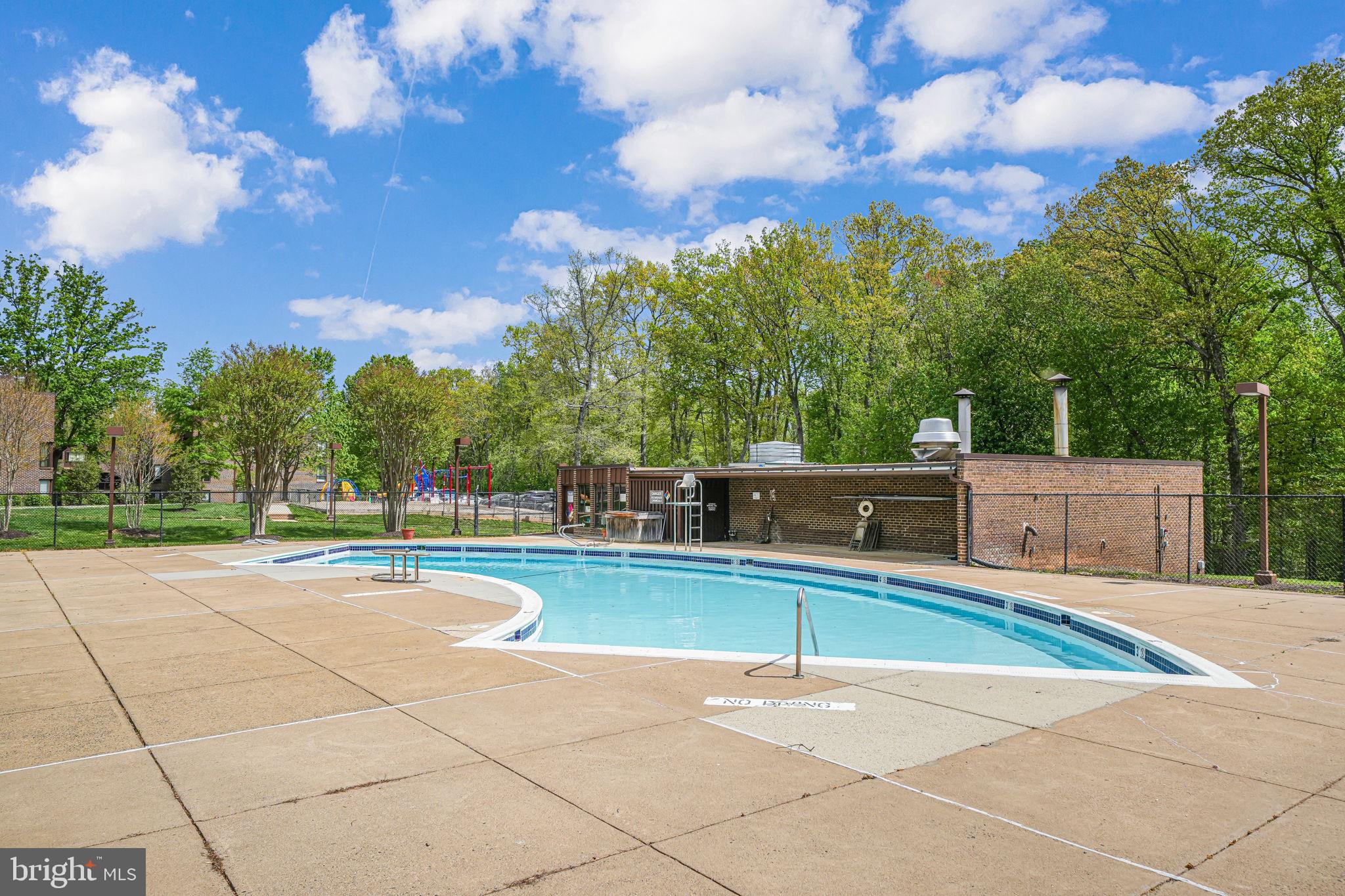 11220 Chestnut Grove Sq #222