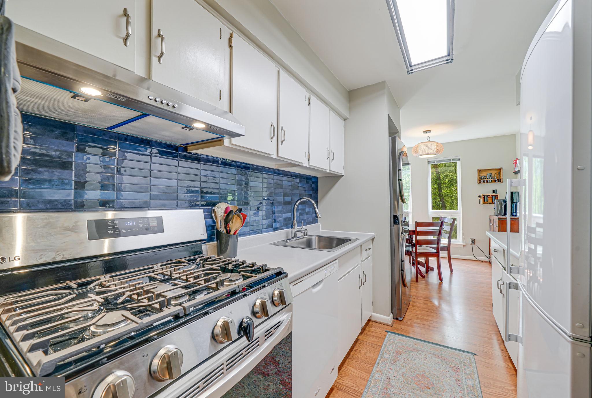 11220 Chestnut Grove Sq #222