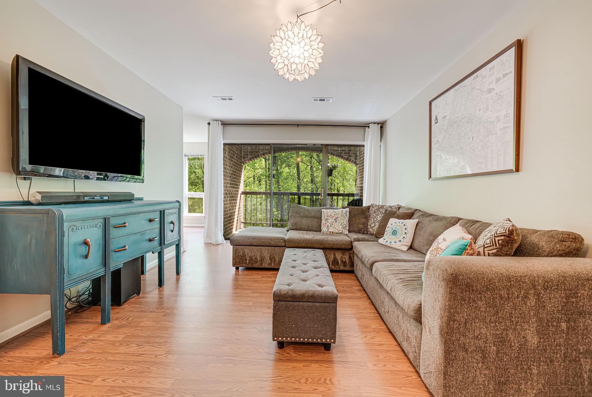 11220 Chestnut Grove Sq #222