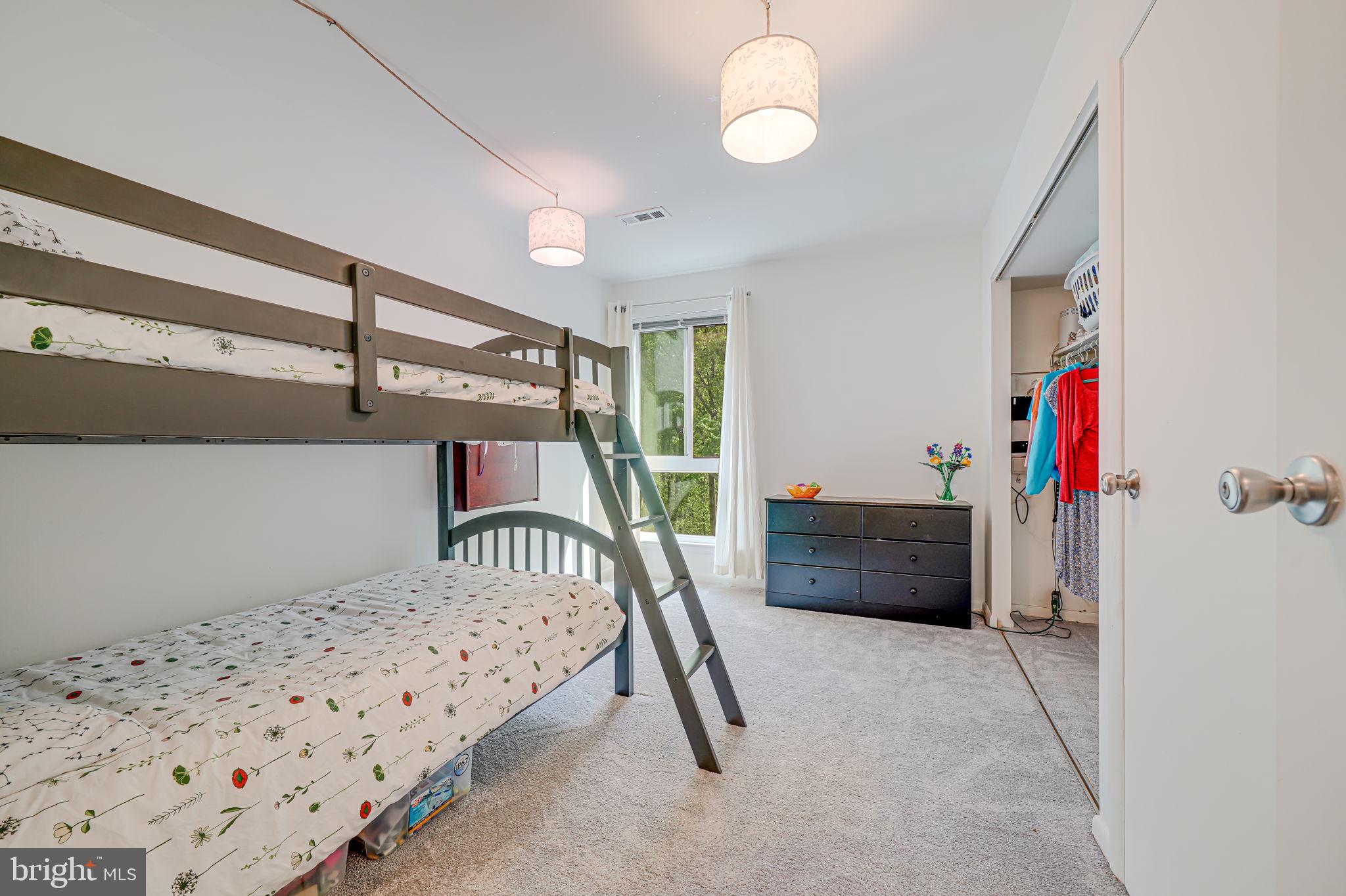 11220 Chestnut Grove Sq #222