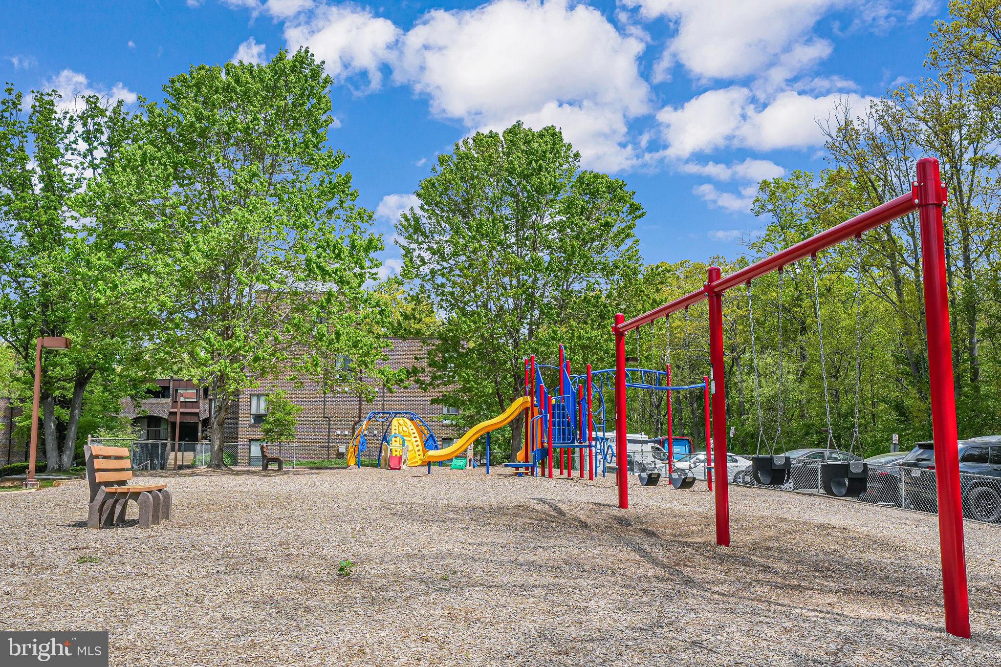 11220 Chestnut Grove Sq #222