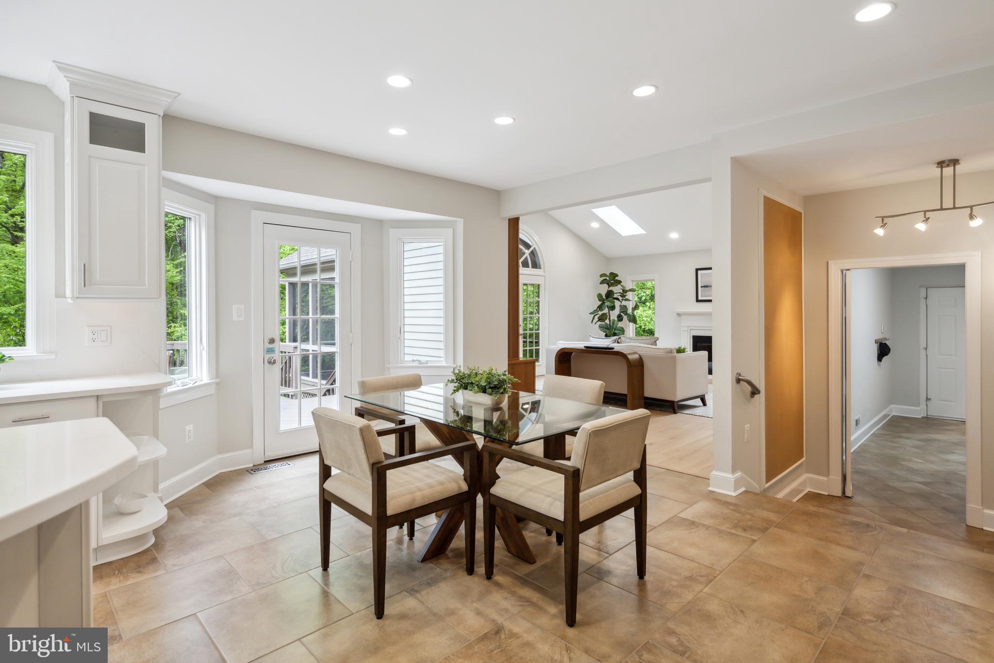 6530 Heather Brook Ct