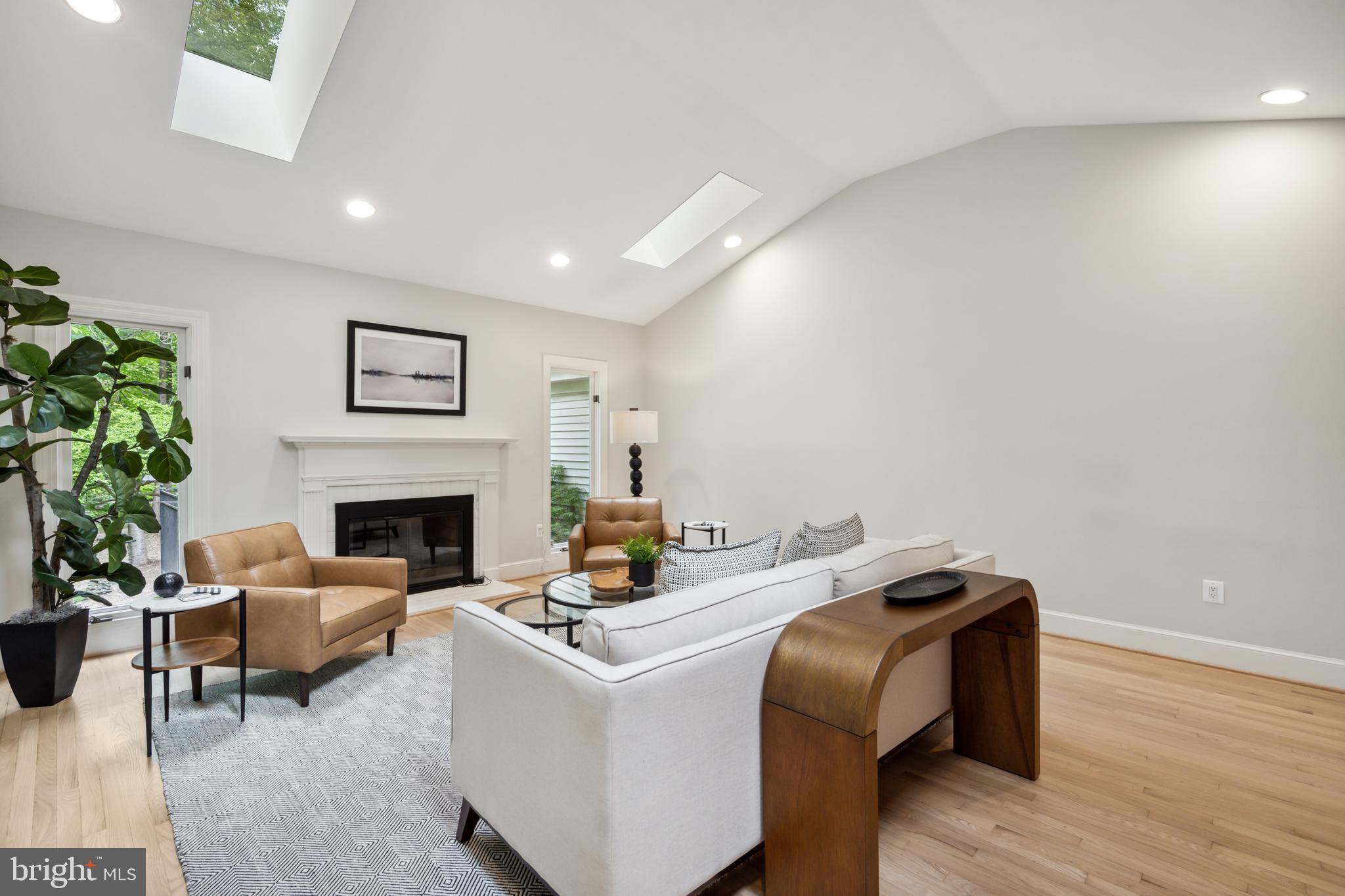 6530 Heather Brook Ct