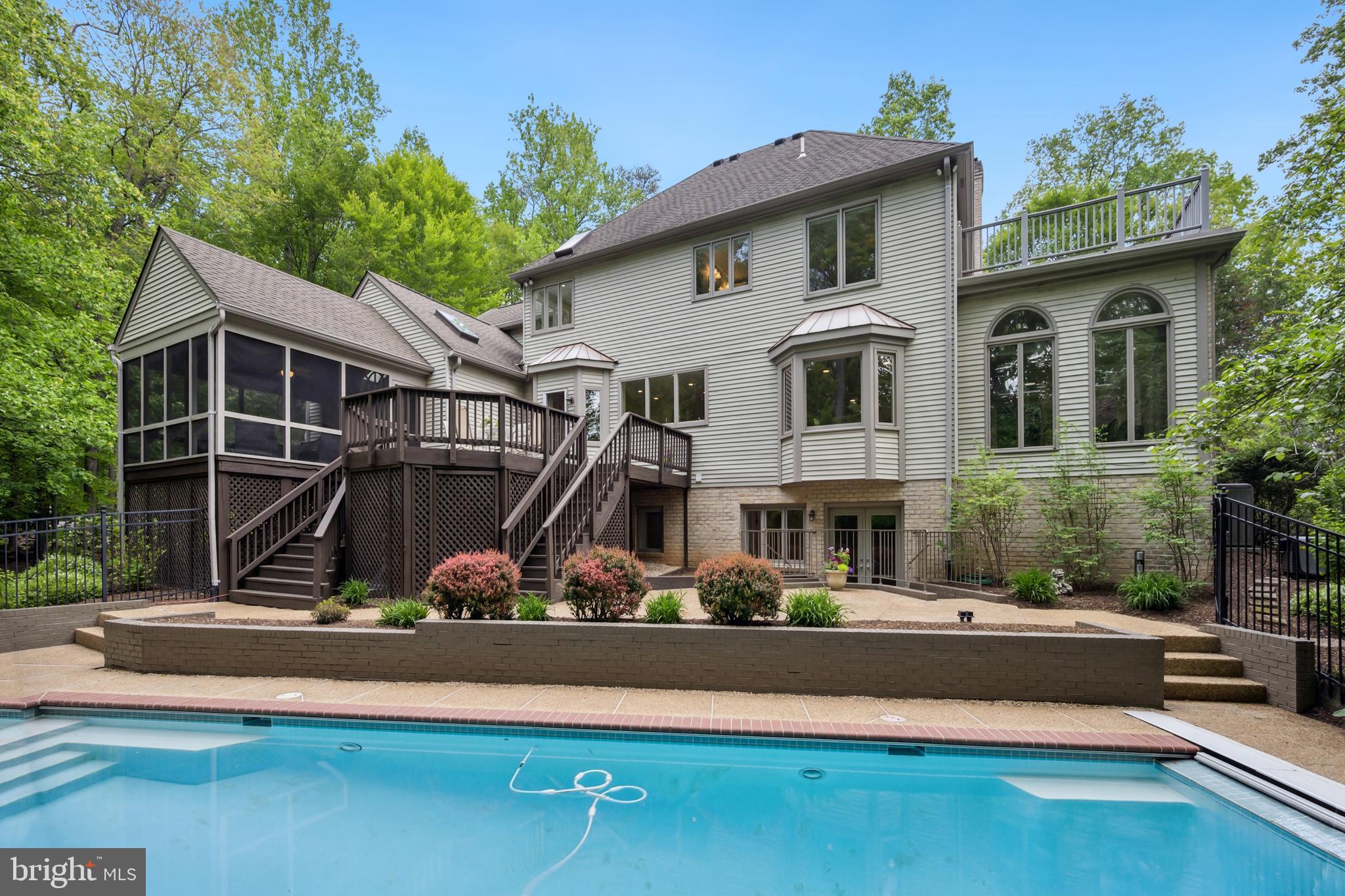6530 Heather Brook Ct