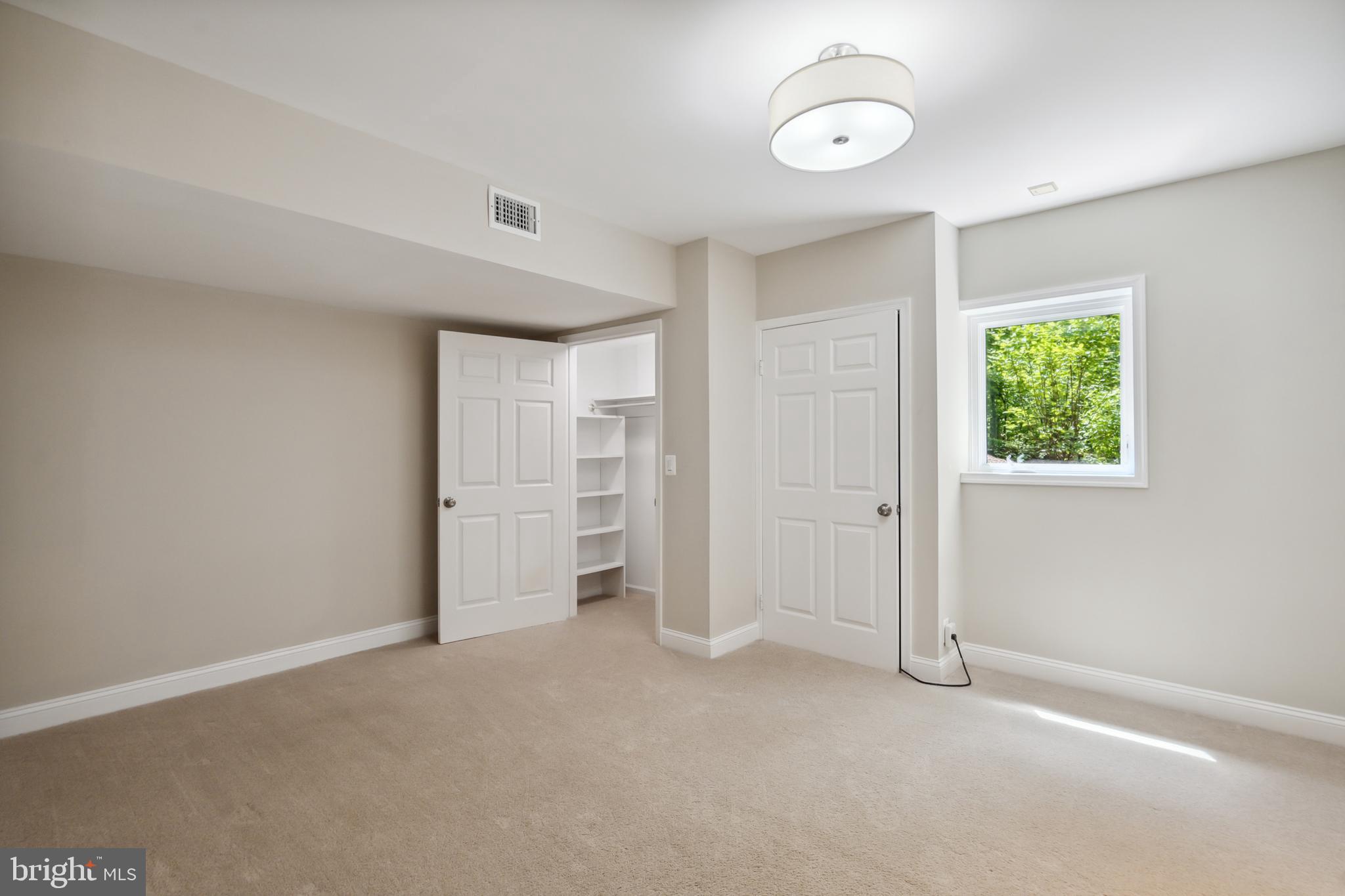 6530 Heather Brook Ct
