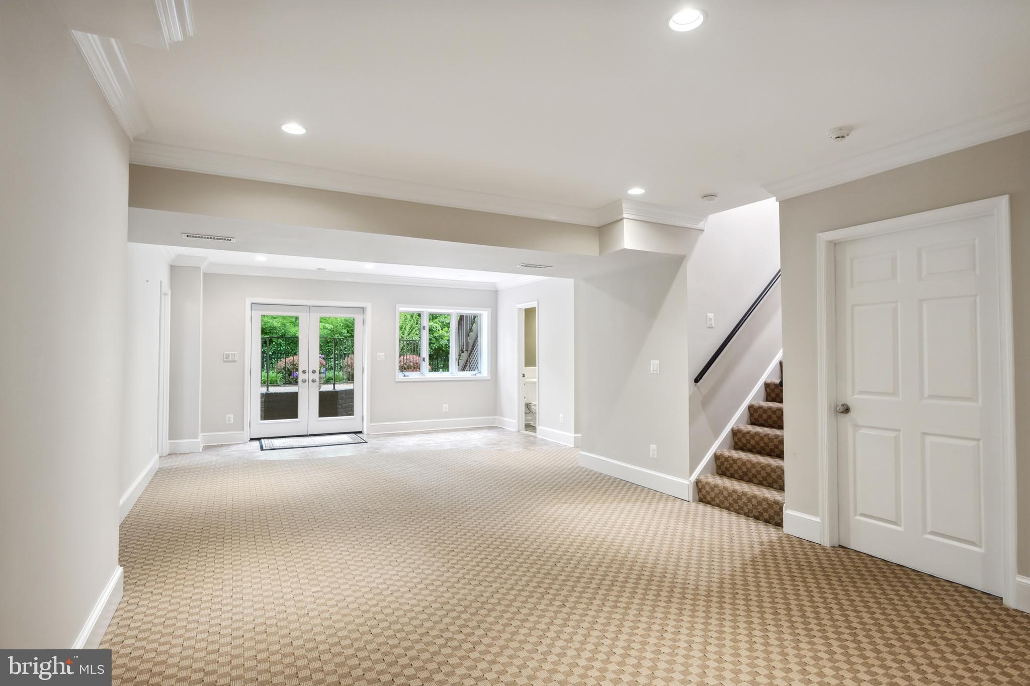 6530 Heather Brook Ct