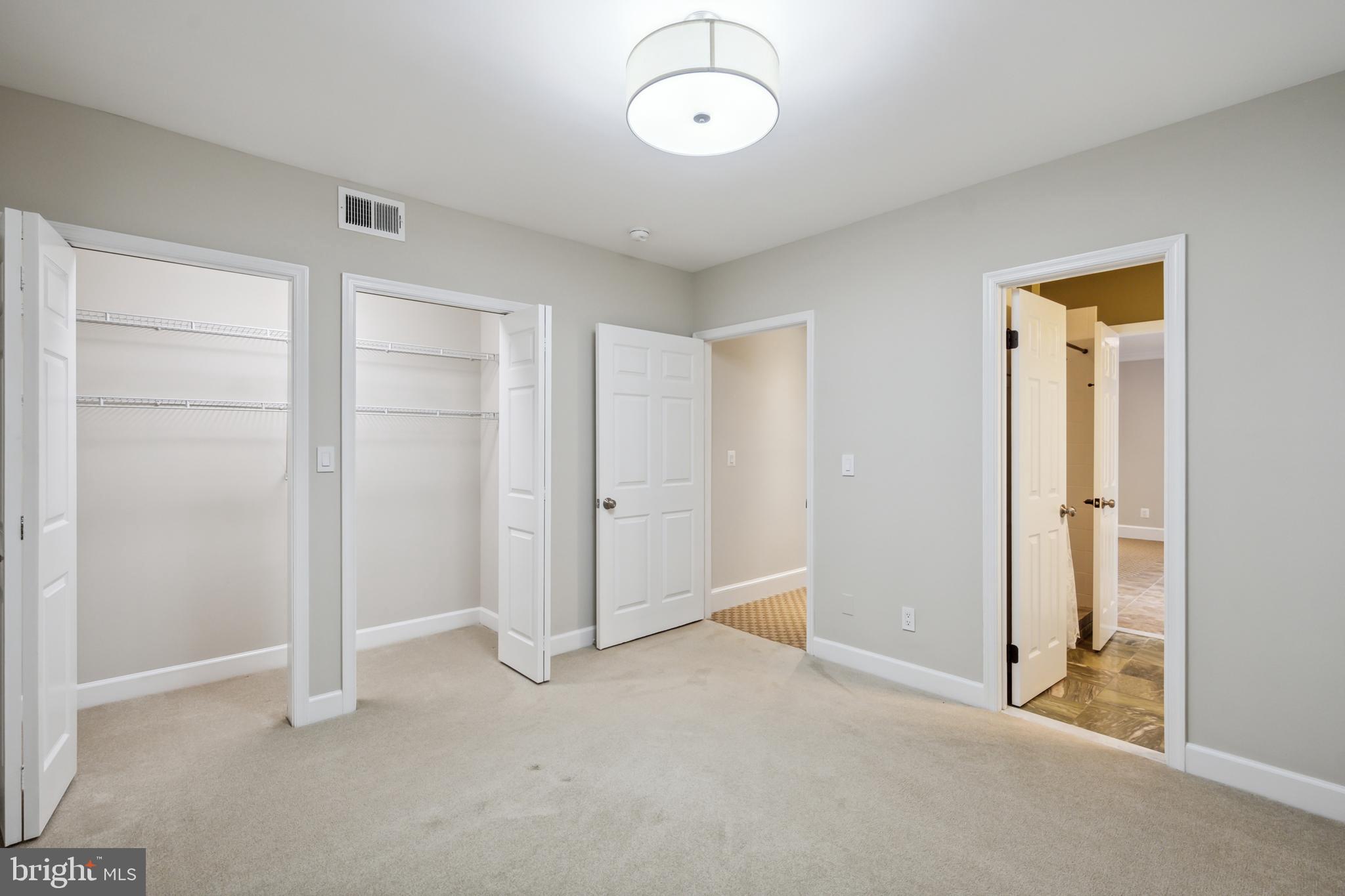 6530 Heather Brook Ct