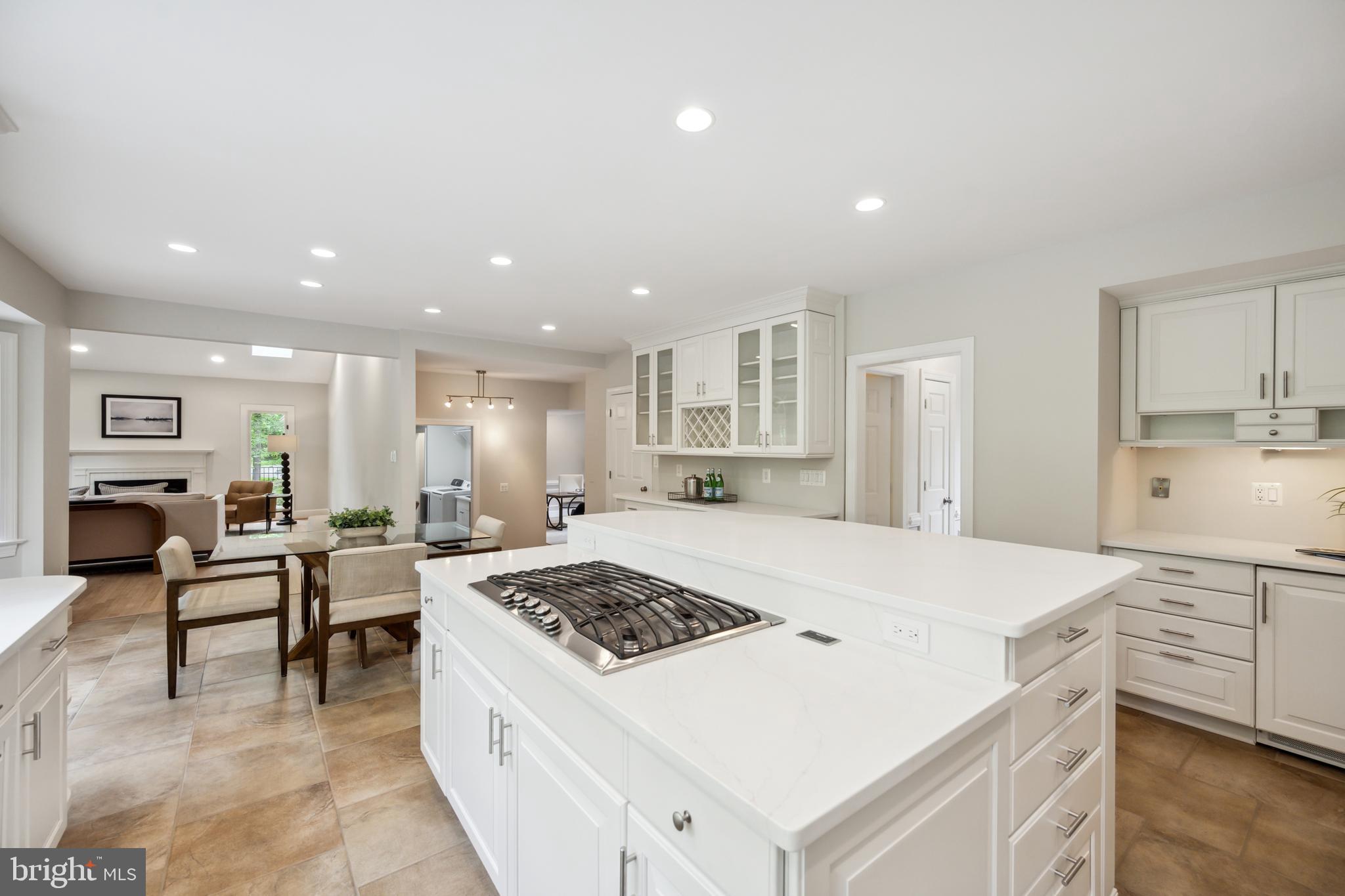 6530 Heather Brook Ct