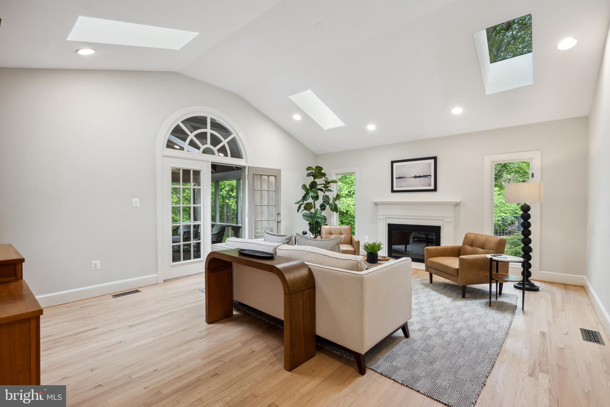 6530 Heather Brook Ct