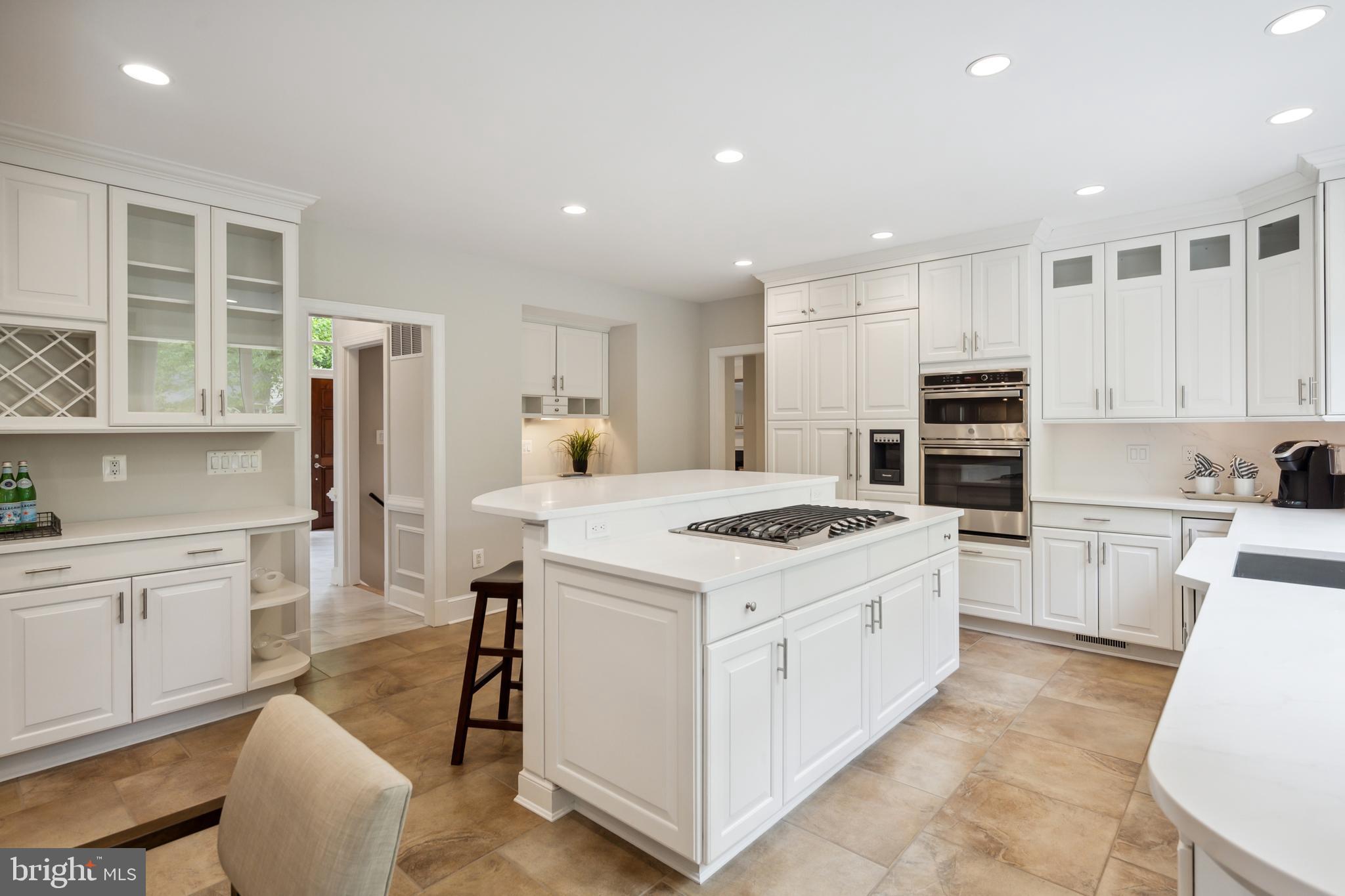 6530 Heather Brook Ct