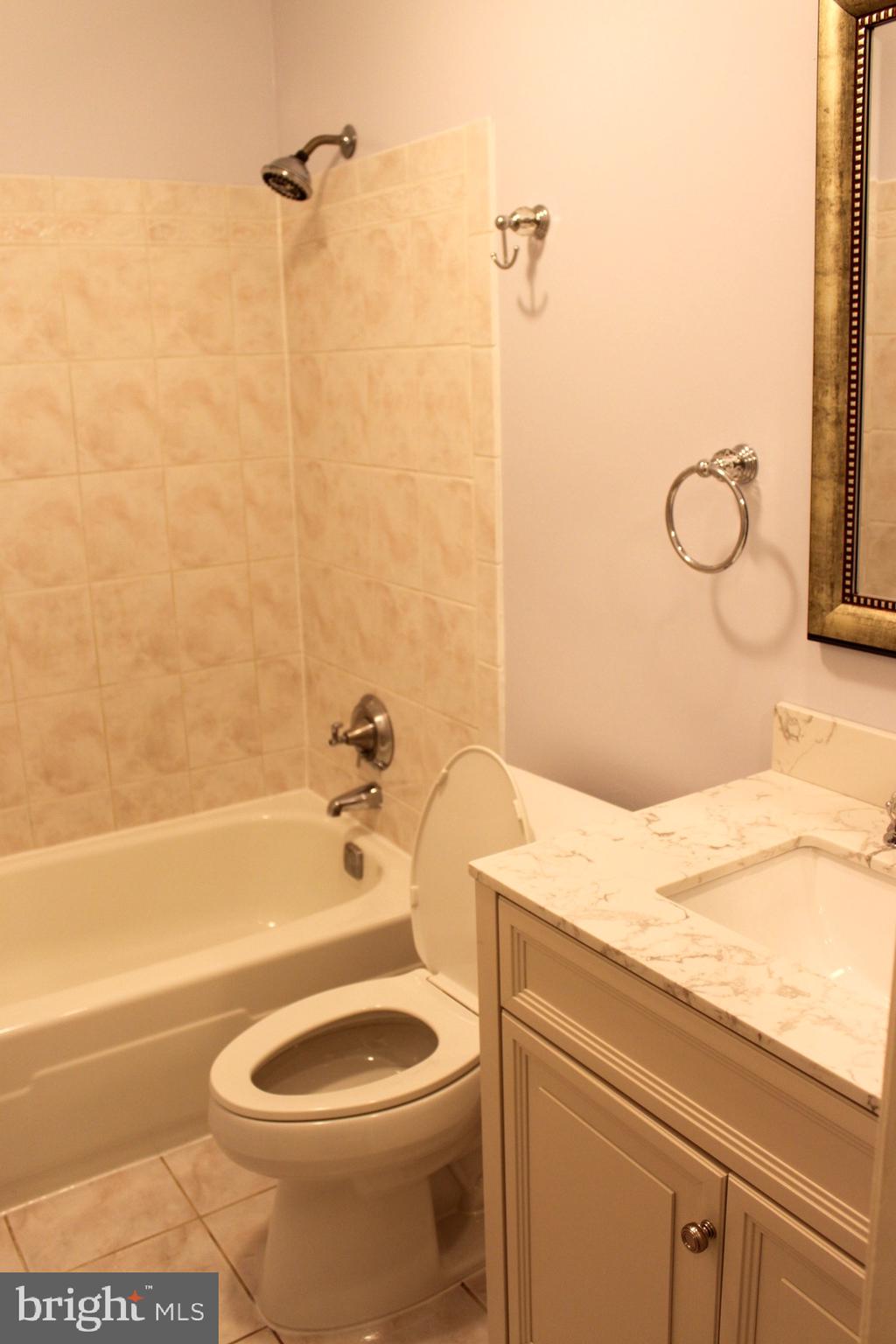 2175 GREENKEEPERS CT