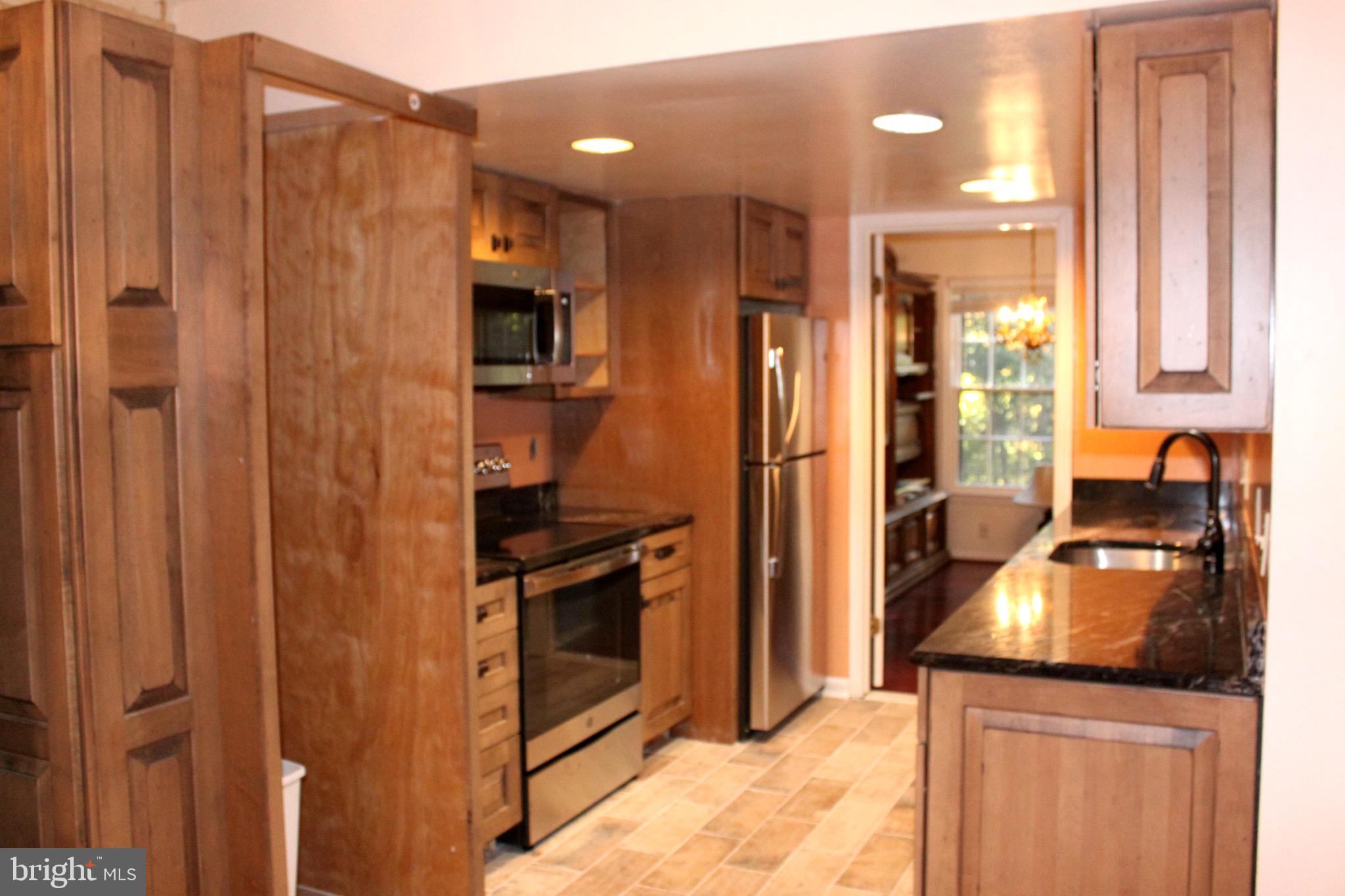 2175 GREENKEEPERS CT