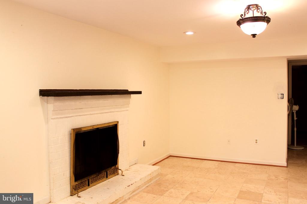 2175 GREENKEEPERS CT