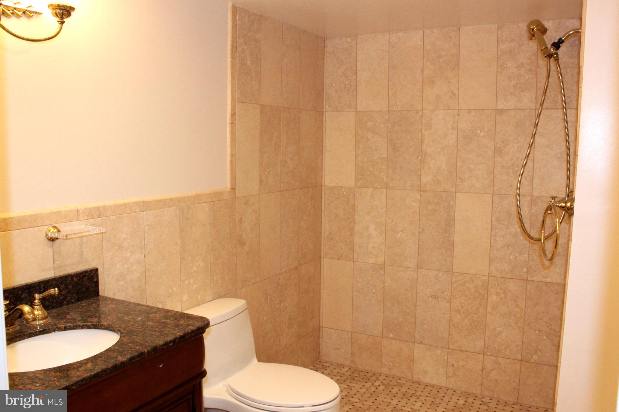 2175 GREENKEEPERS CT