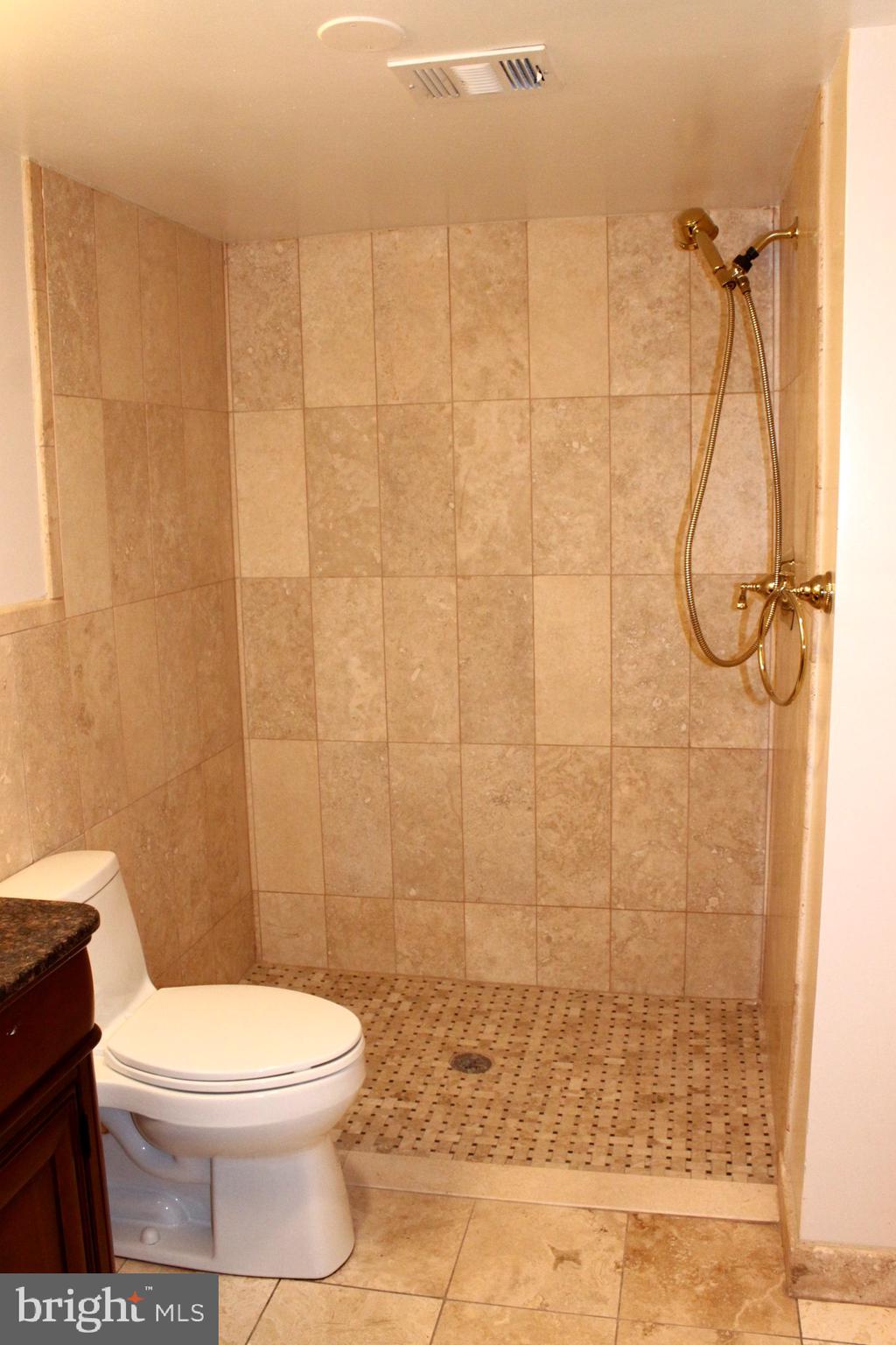 2175 GREENKEEPERS CT