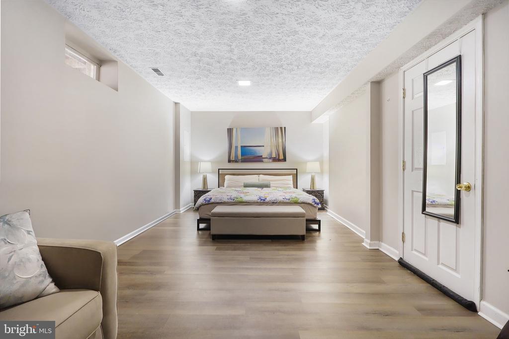 1108 Casper Dr