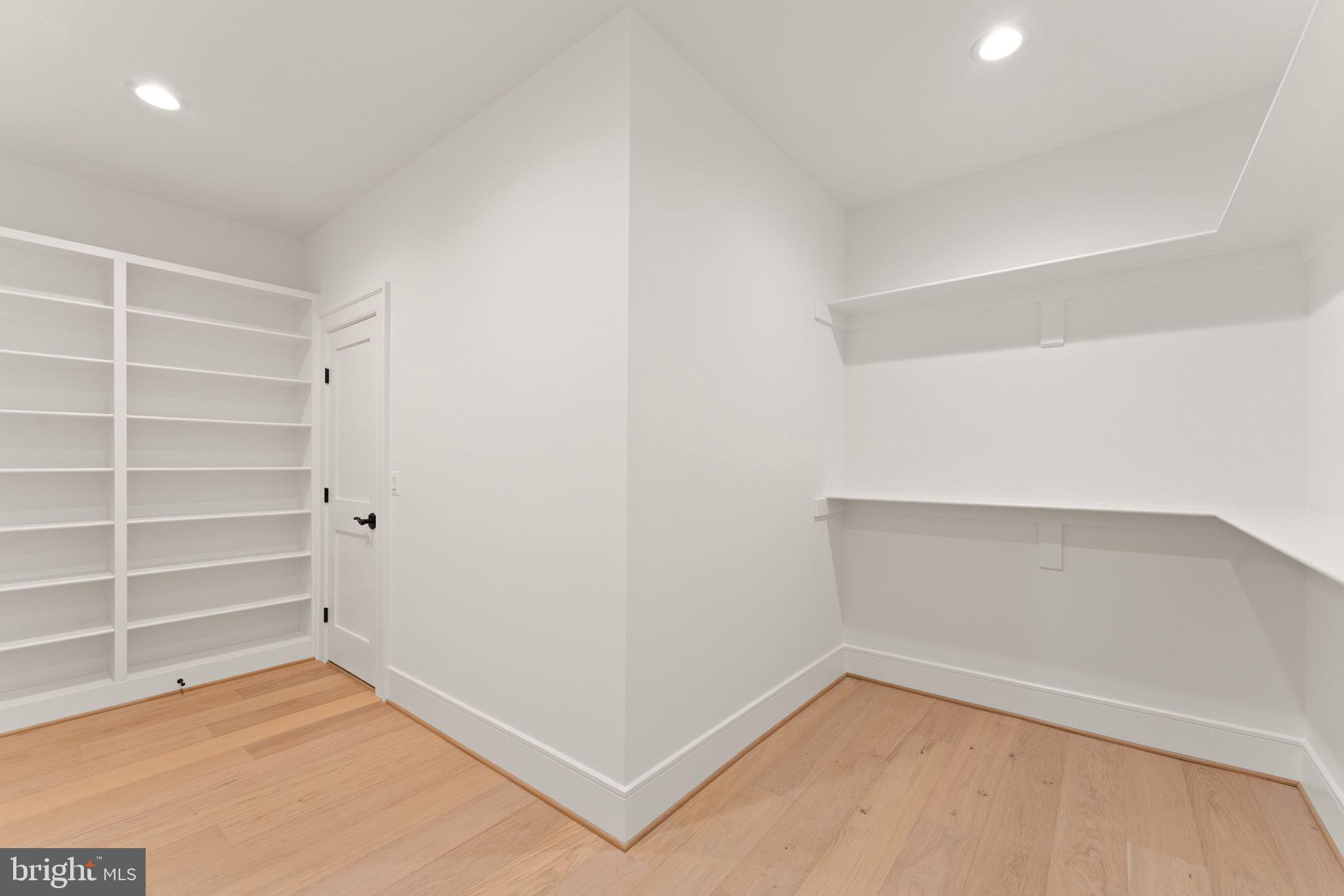 11121 Elmview Pl