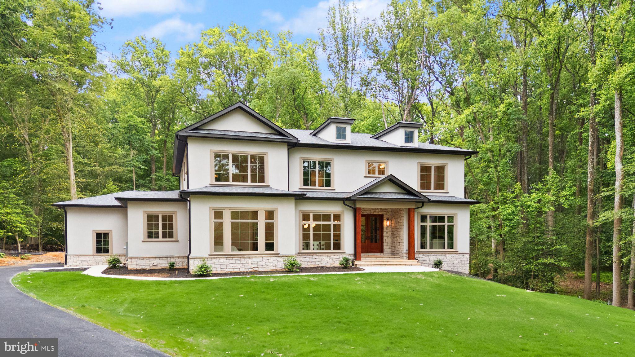 11121 Elmview Pl