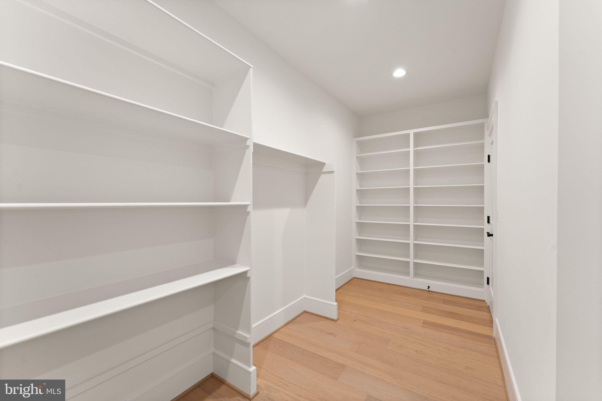 11121 Elmview Pl