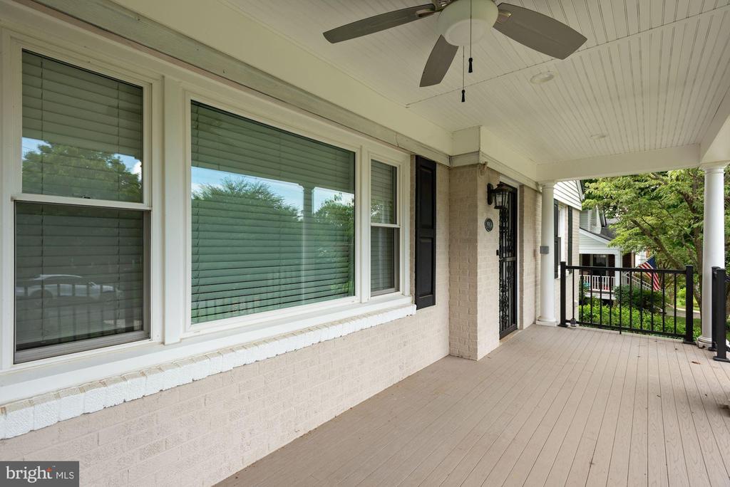 1904 SAWYER PL