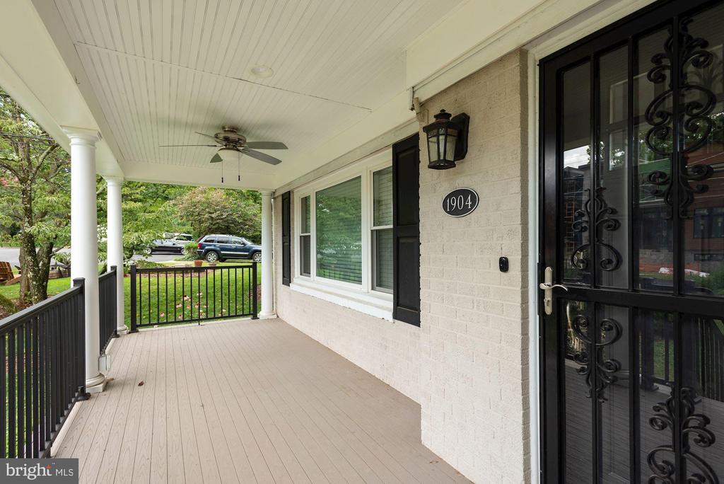 1904 SAWYER PL