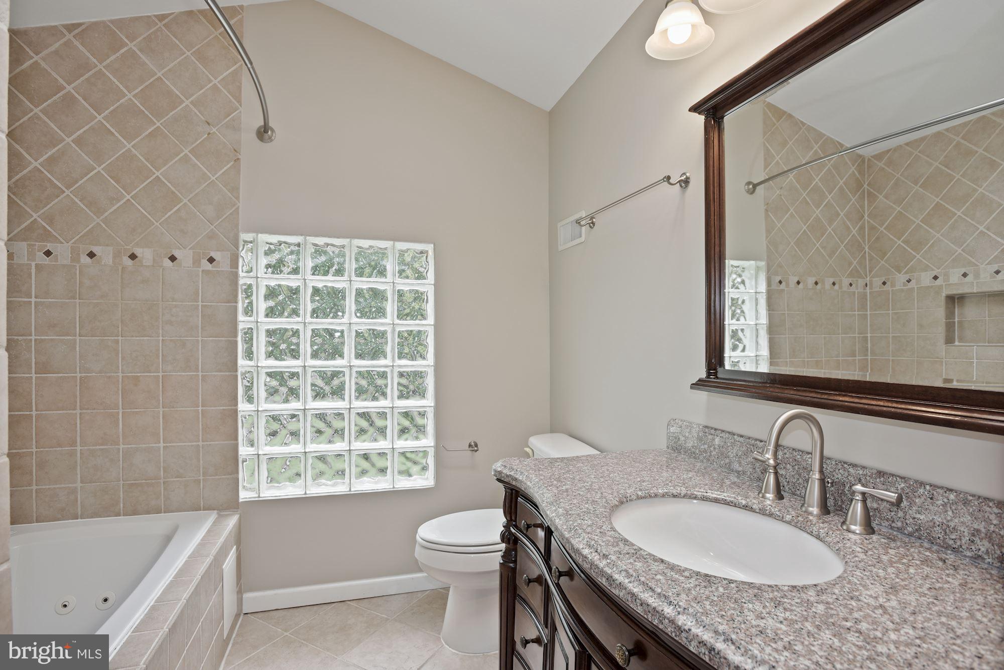 1904 SAWYER PL