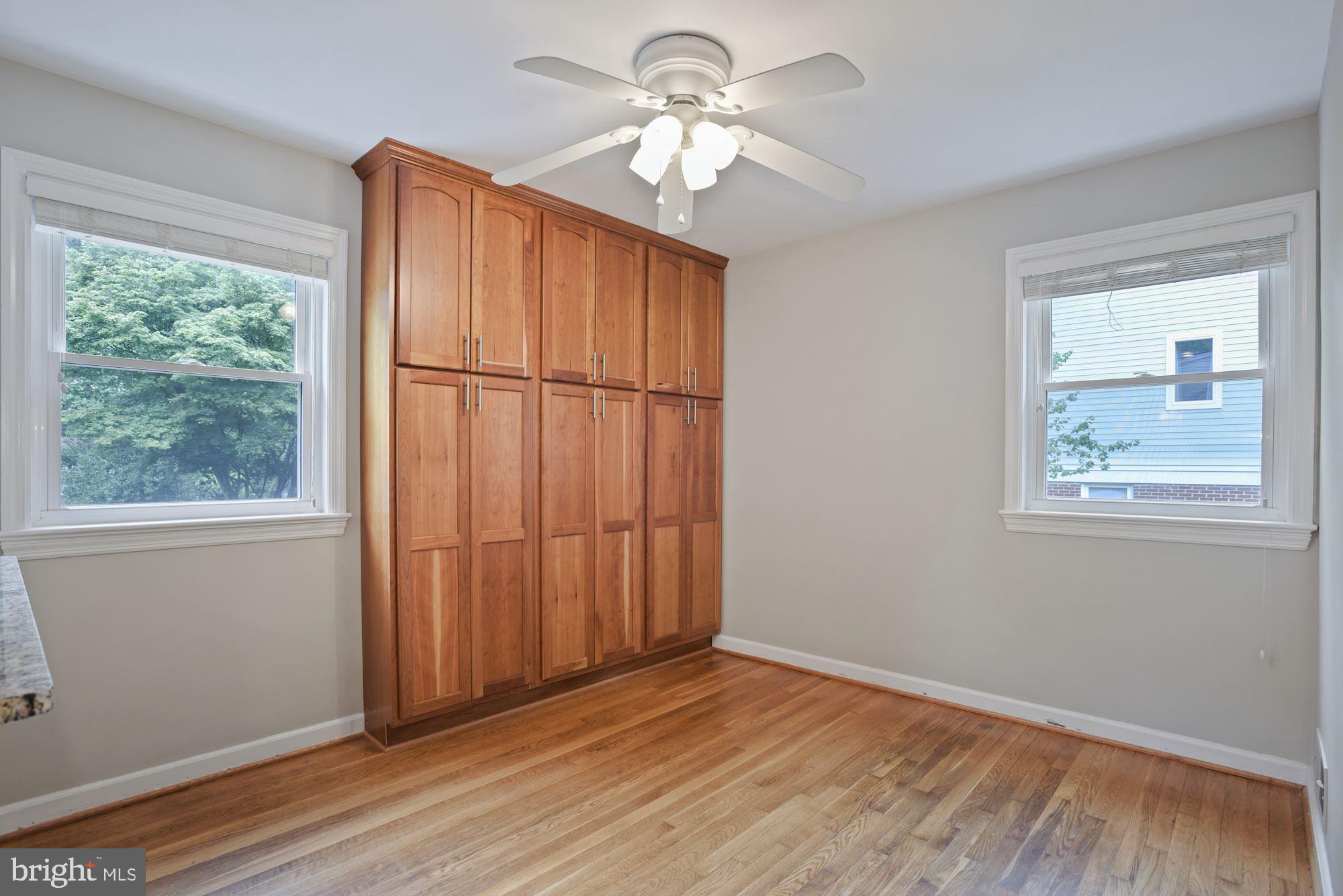 1904 SAWYER PL