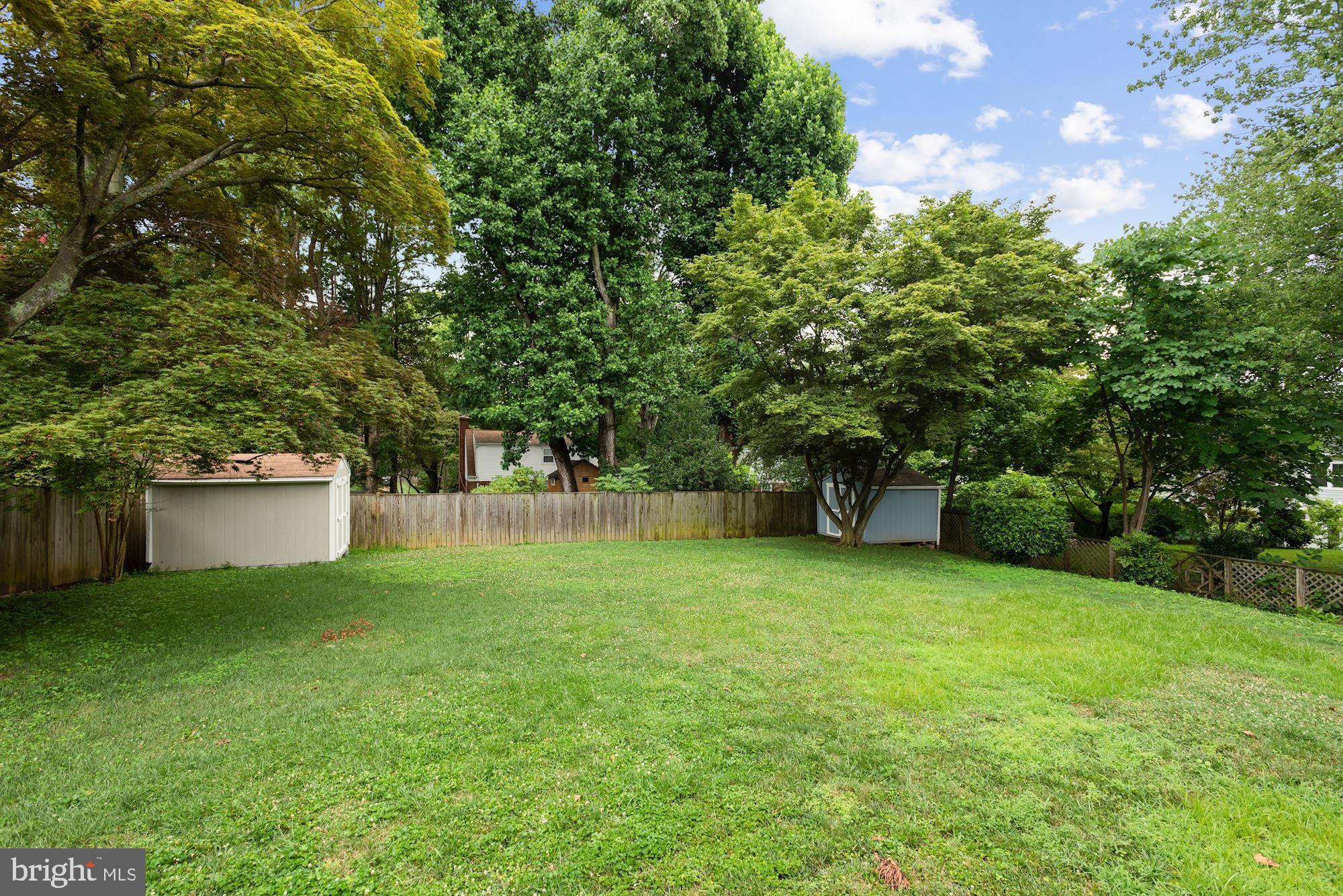 1904 SAWYER PL