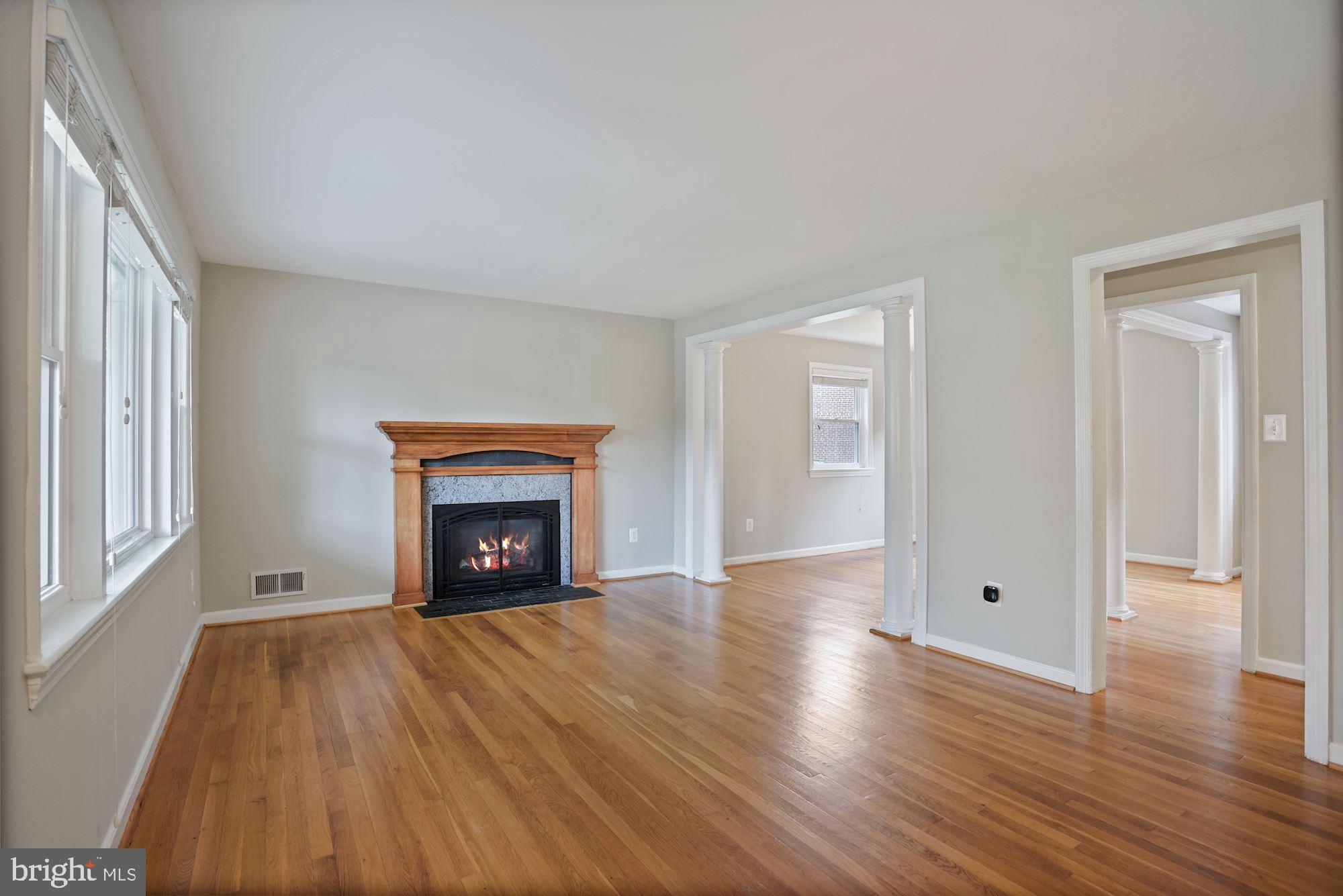 1904 SAWYER PL