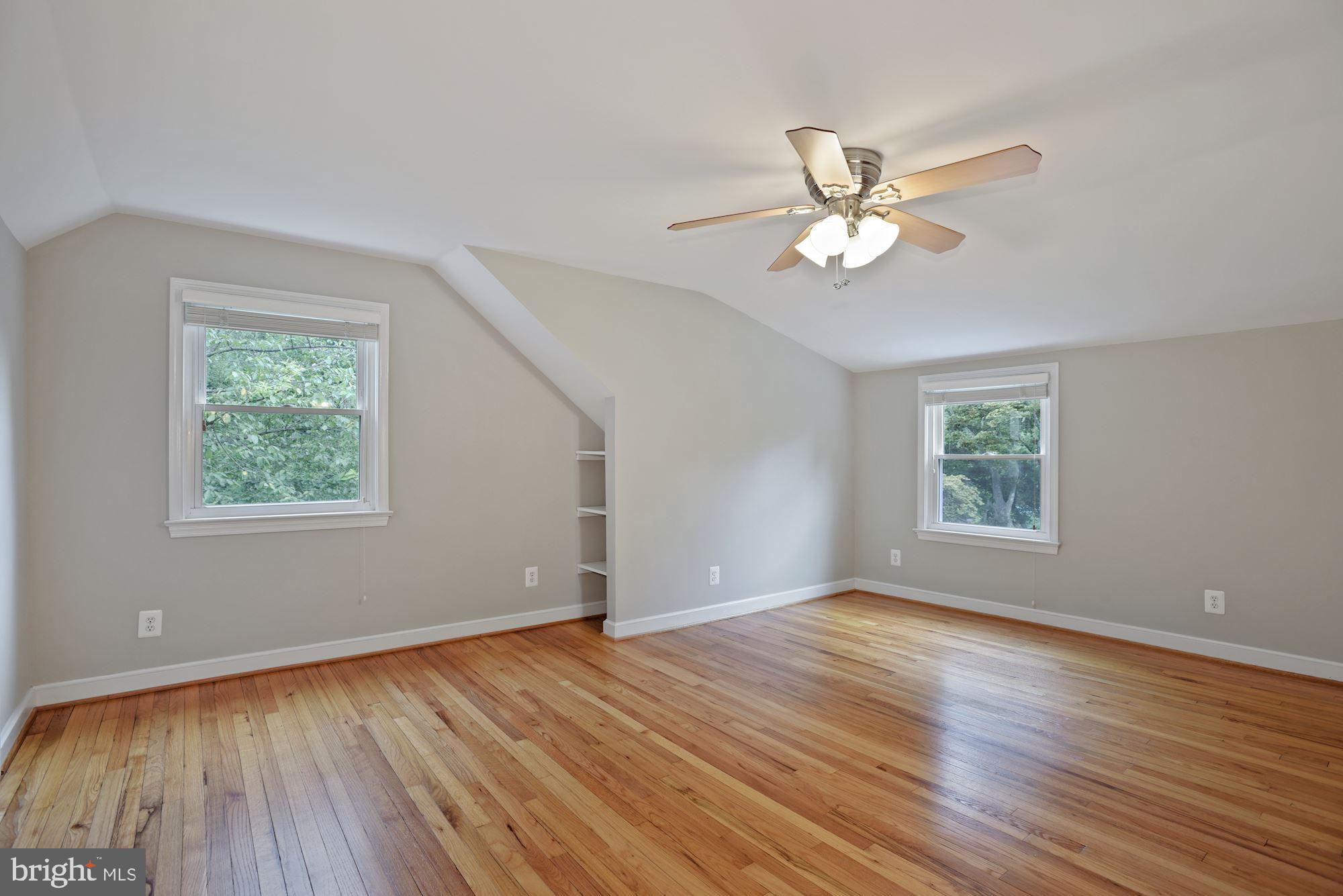 1904 SAWYER PL