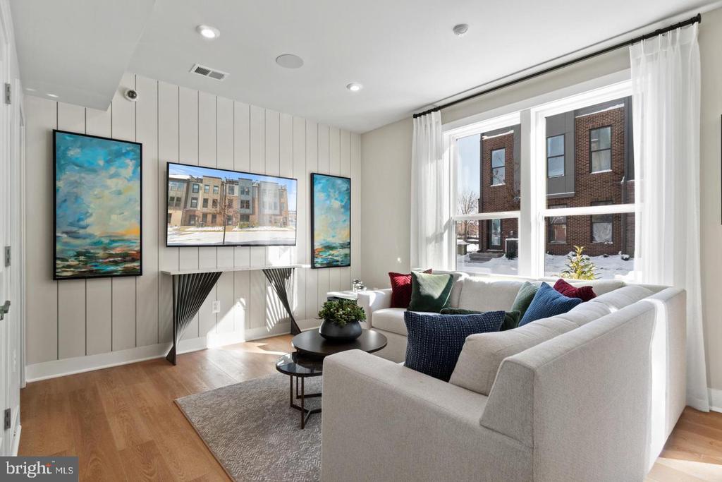 2479 LIBERTY LOOP