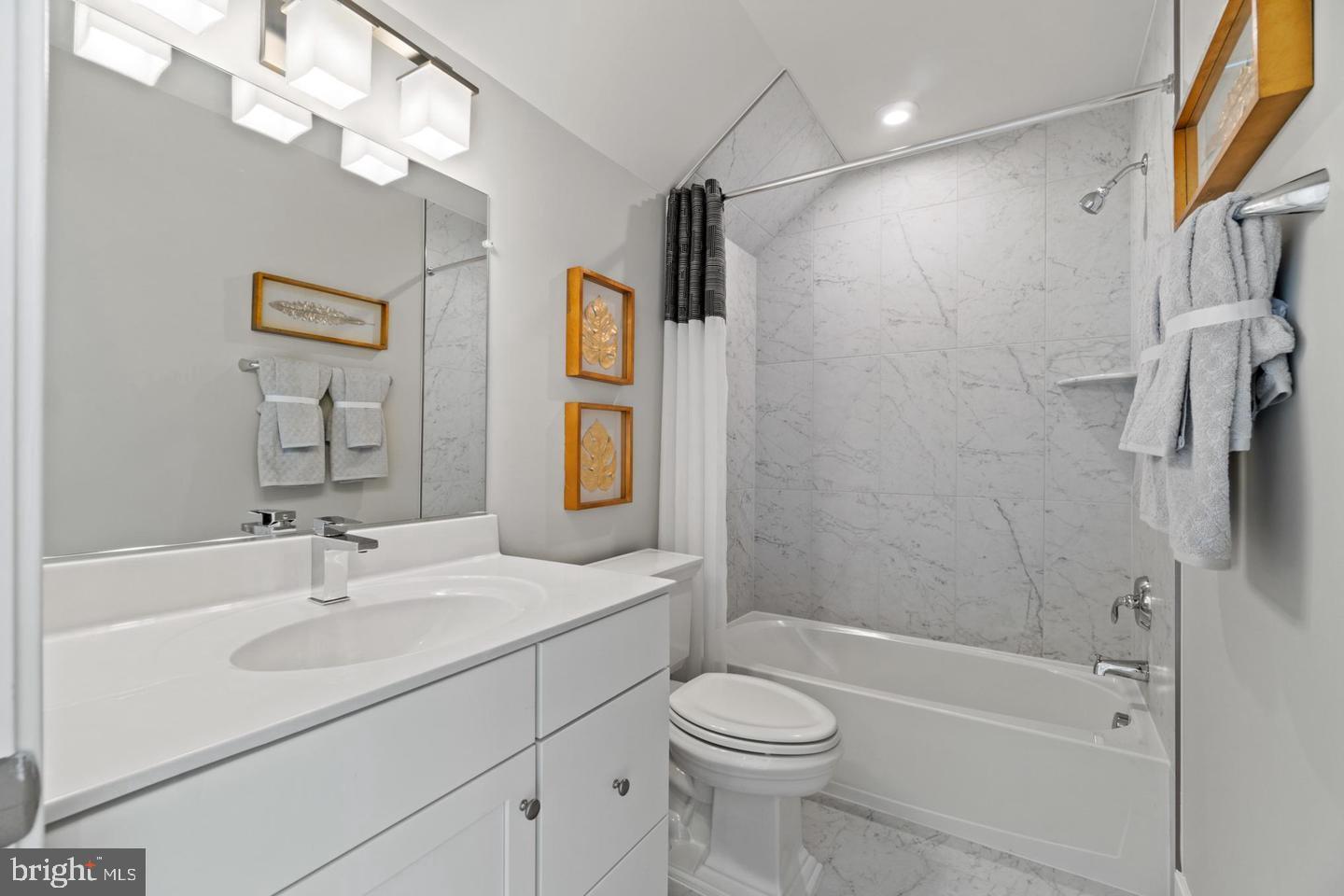 2479 LIBERTY LOOP