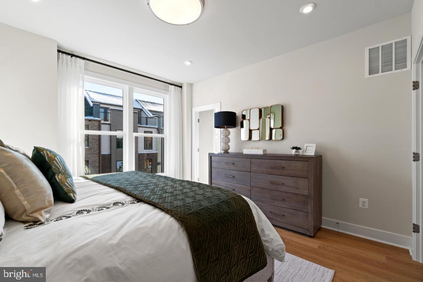 2479 LIBERTY LOOP