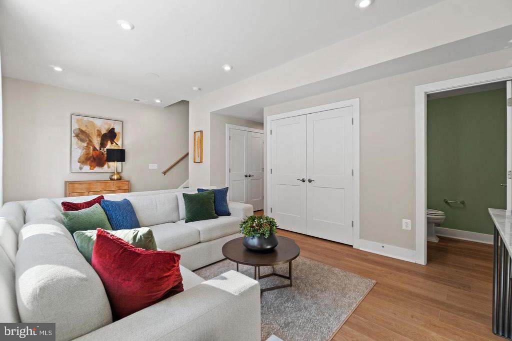 2479 LIBERTY LOOP