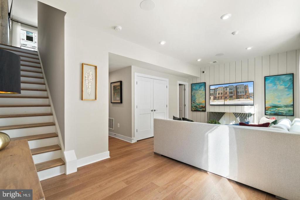 2479 LIBERTY LOOP