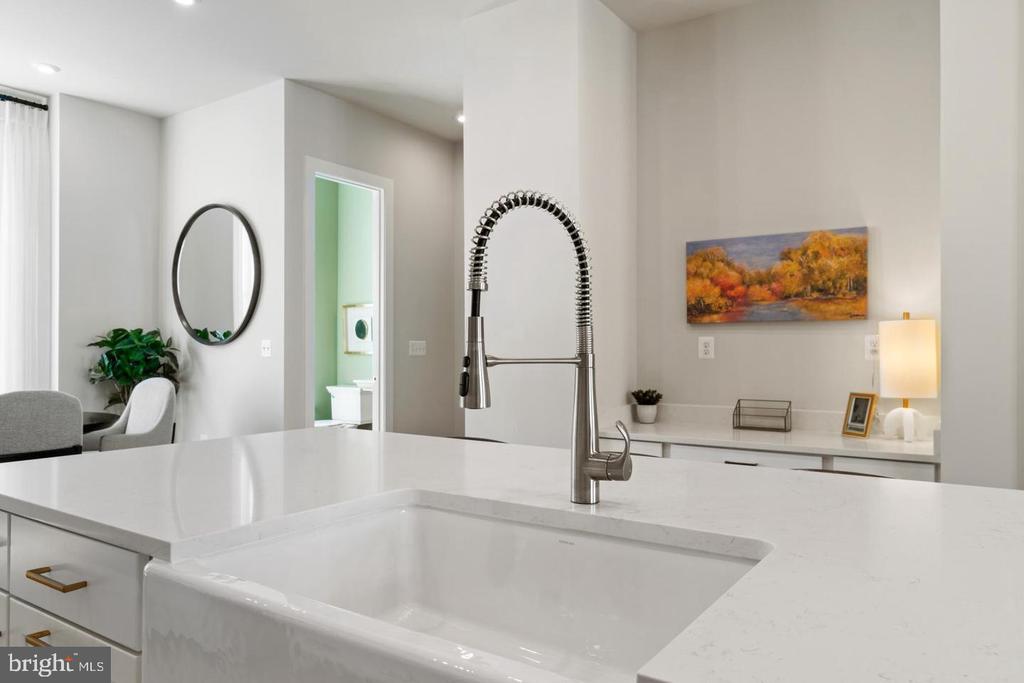 2479 LIBERTY LOOP